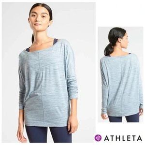 Gently used ATHLETA Essence Flow Printed Top Spacedye Blue/Gray